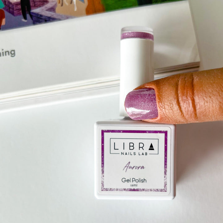 "Aurora" - CAT EYE Gel Polish - Elegance Beauty Suisse