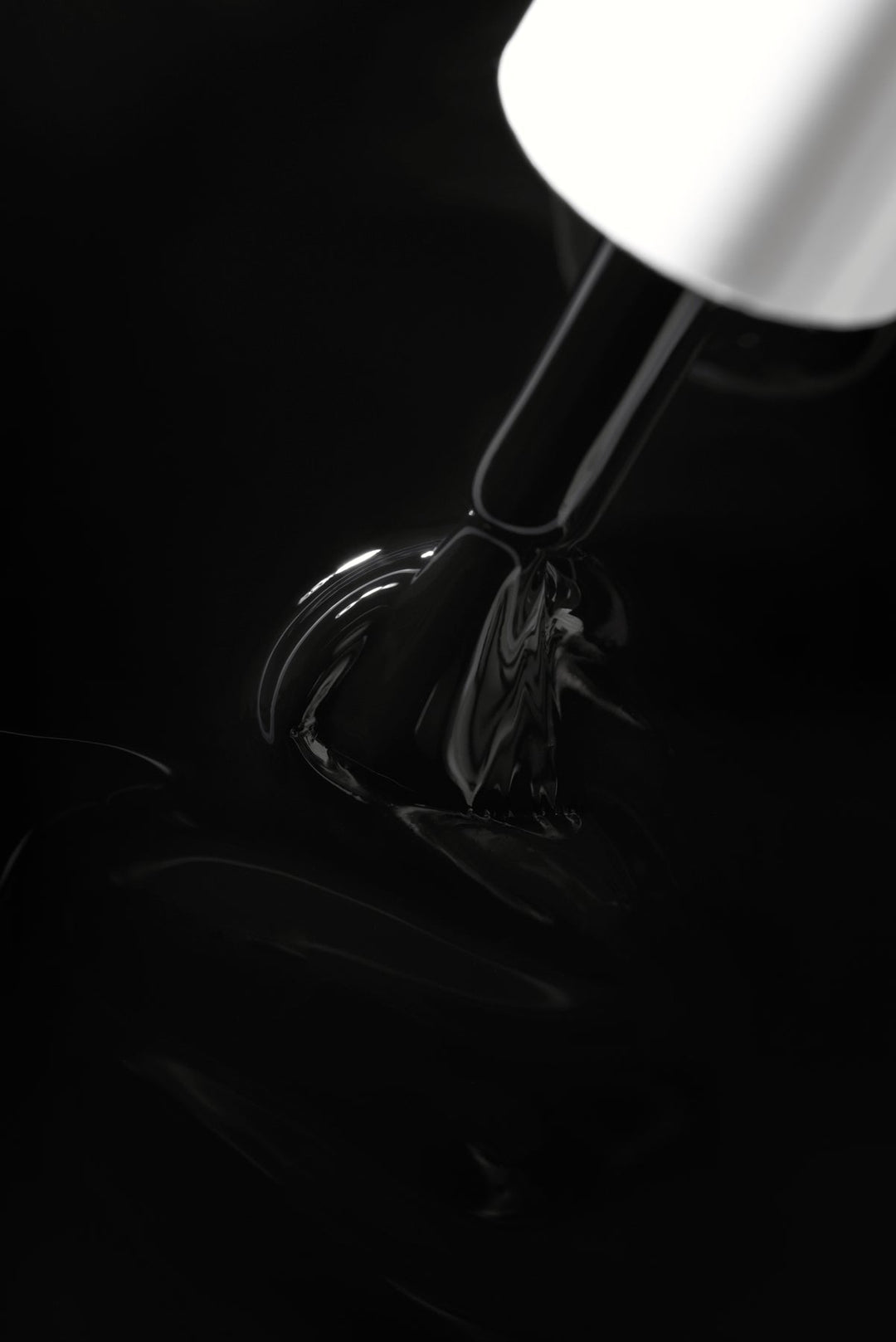 "Black Onyx" - HEMA/TPO free Gel Polish 15ml - Elegance Beauty Suisse