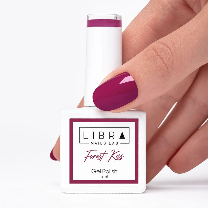 "Forest Kiss" - HEMA/TPO free Gel Polish 15ml - Elegance Beauty Suisse