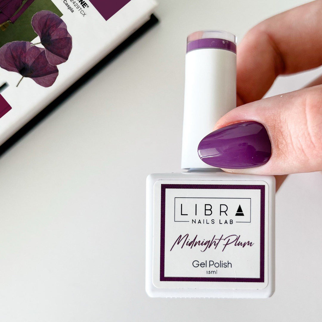 "Midnight Plum" - HEMA/TPO free Gel Polish 15ml - Elegance Beauty Suisse