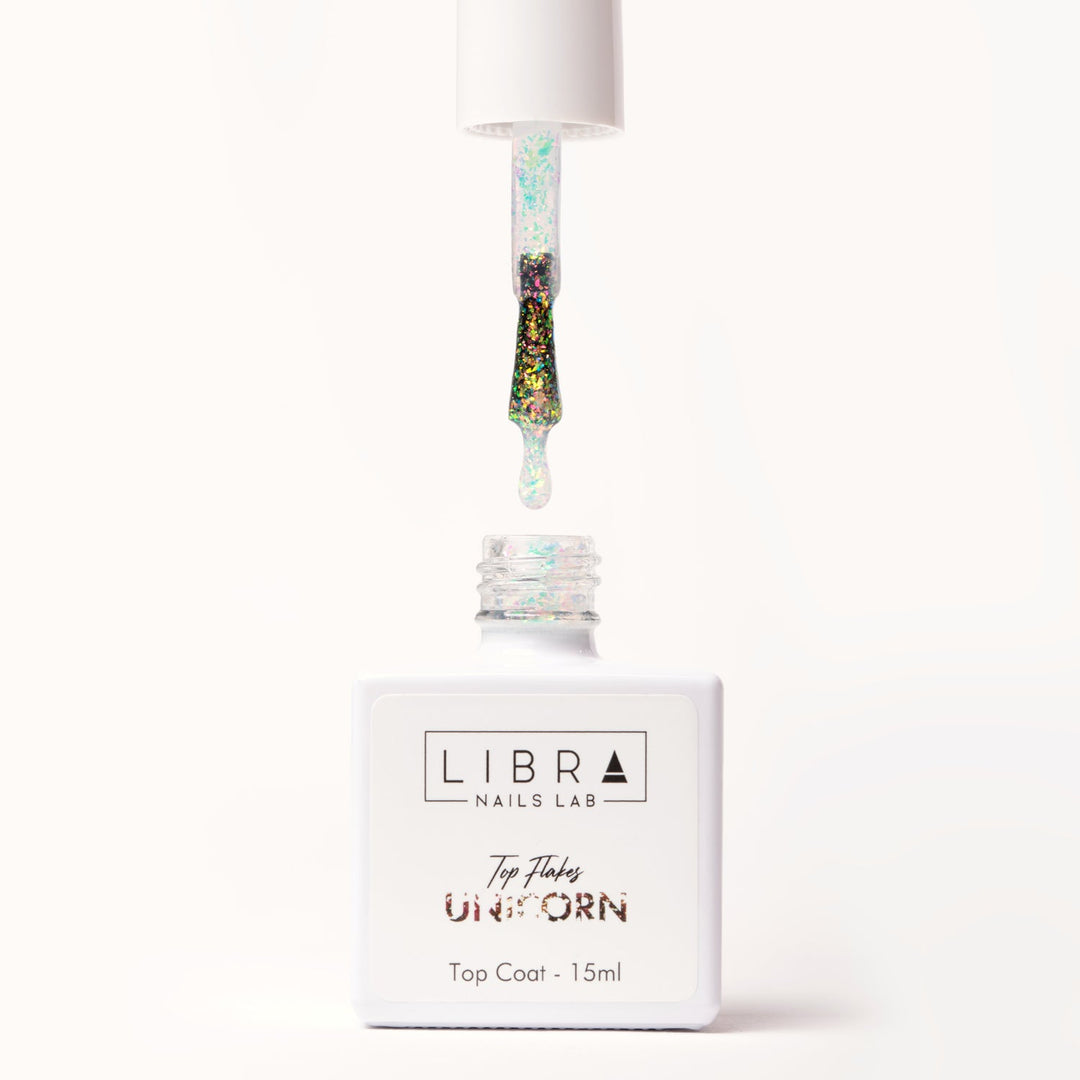 Top Flakes Unicorn - HEMA FREE Glossy Top Coat with Gold Flakes 15ml - Elegance Beauty Suisse